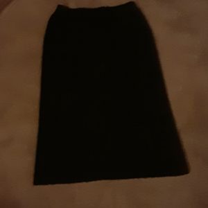 Long fitted skirt